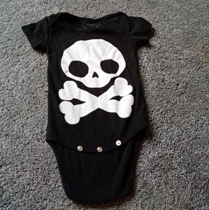 Skull onsie